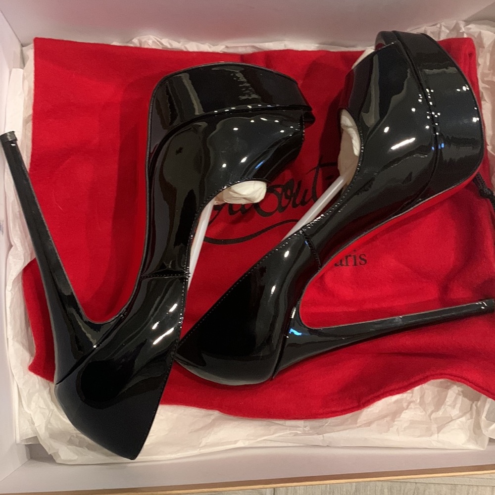 Christian Louboutin Lady Peep 150 Patent Black